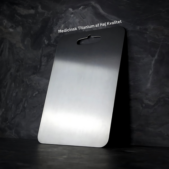 Slyvex - Antibacterial Titanium-Coated Chopping Board